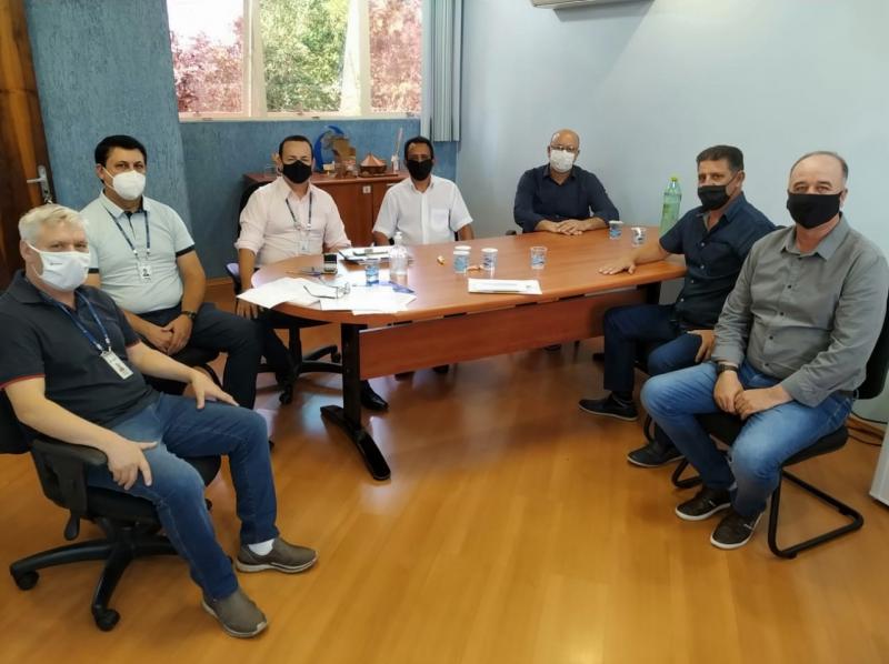 Vereadores apresentam reivindicações da população à Regional da Sanepar em Guarapuava